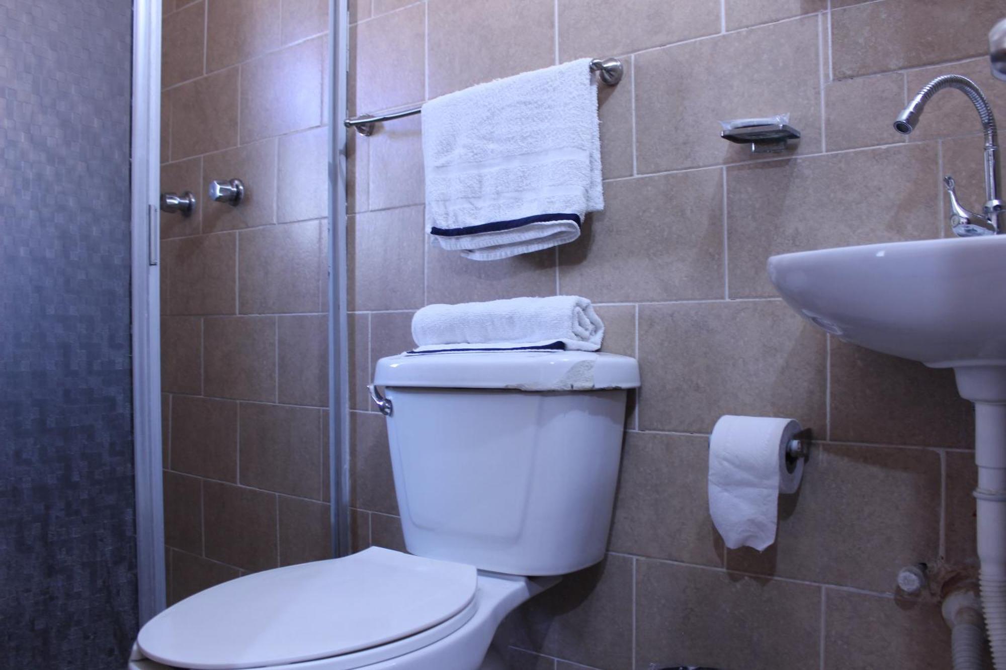 Hotel Plaza Aleman Leon Phòng bức ảnh